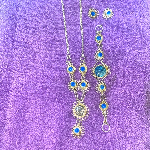 Jewelry - Vintage costume jewelry set
